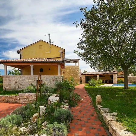 Ive Hébergement de vacances *